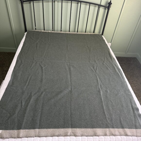 Green Wool Throw Blanket Gray Herringbone Border Heavy Warm Cozy Twin Size Thick - Picture 1 of 10